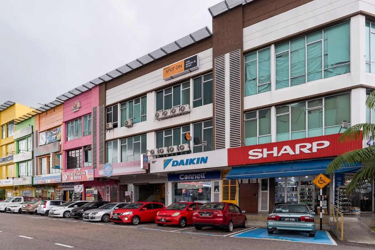 Spot On 89757 The Rooms Jb Johor Bahru 2*,  Malaysia